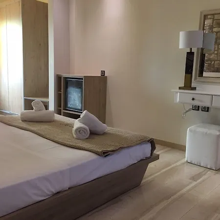 Marina Boutique Moraḯtika