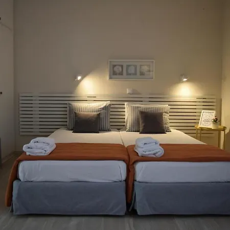 Marina Boutique Moraḯtika